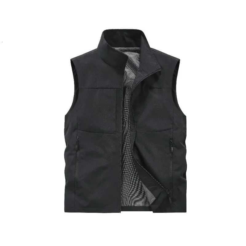 Spring Autumn New Outdoor Leisure Fishing Windproof Warm Sleeveless Vest Comfortable Breathable Windproof Vest Inside Outside W251029