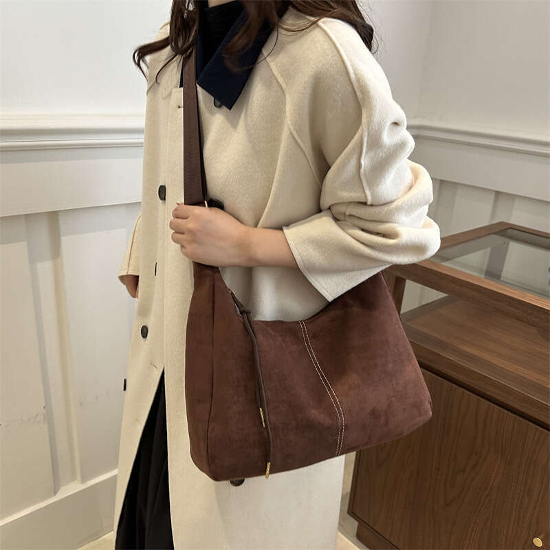 Designer bag Dumpling Fashion Suede Single Shoulder Design for Work Commute Melad Style Elegant Underarm Crossbody Bag