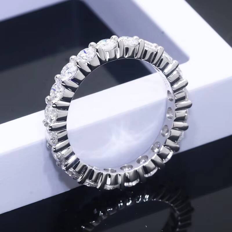 Elegant Moissanite Engagement Ring White D Round Shape Colorless Moissanite Ring Eternity Band 14K Solid Gold Moissanite Ring
