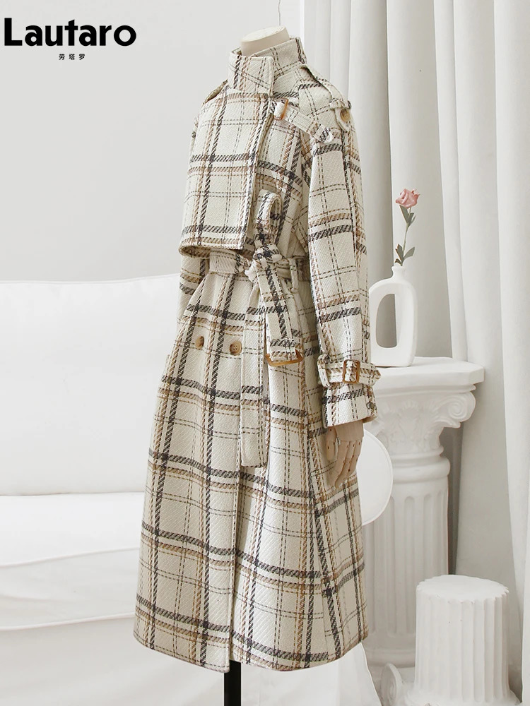 Lautaro Autumn Winter Long Loose Warm Plaid Wool Blends Trench Coat for Women Raglan Sleeve Belt Double Breasted Woolen Overcoat 251028