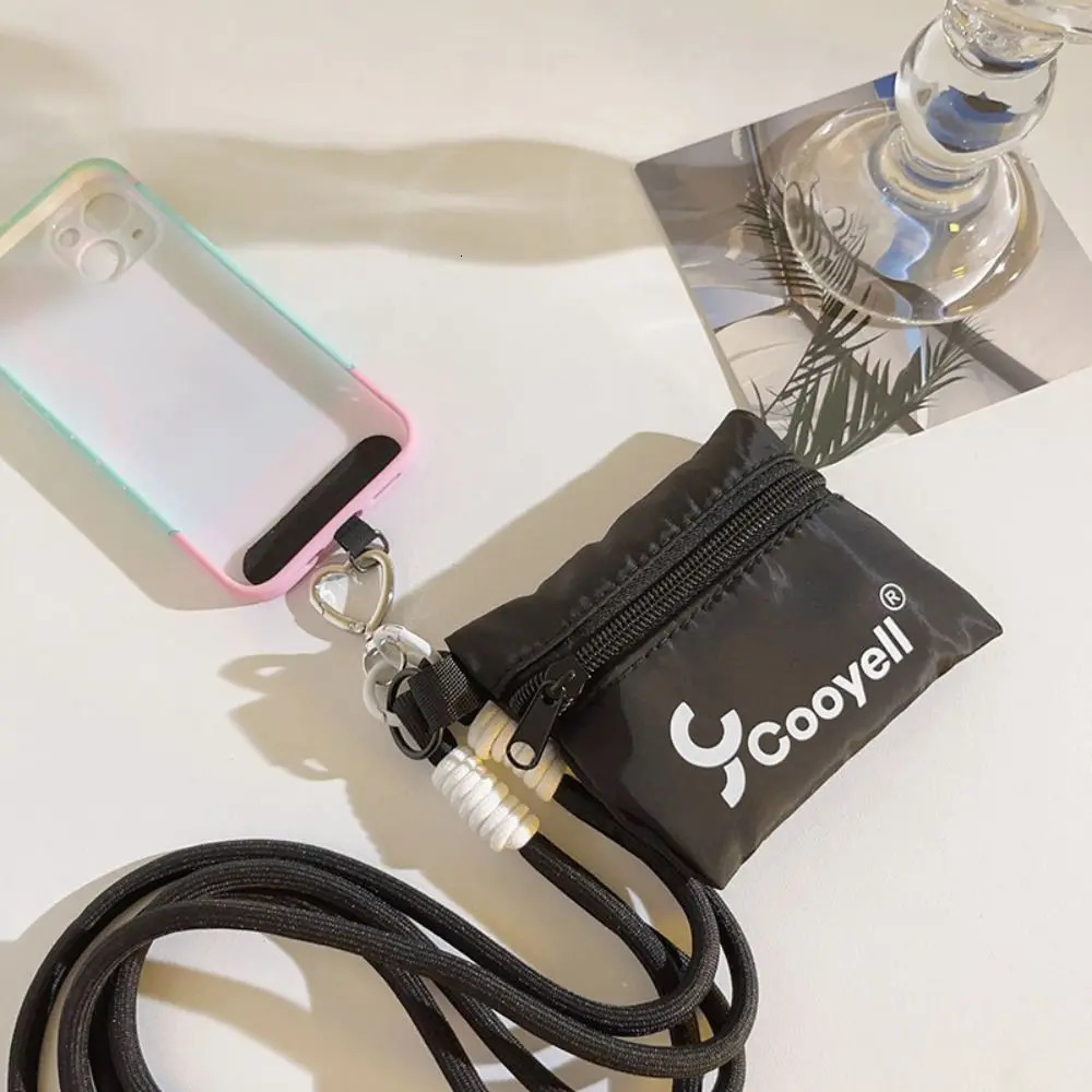 Korea Cute Cartoon Funny Coin Purse Wallet Phone Short Lanyard Strap Phone Bracelet AntiLost Lanyard Jewelry Woman 251029