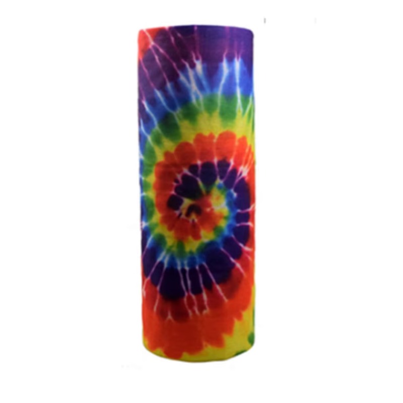 A 1960s-style five-piece set: colorful accessories, tie-dyed items and sunflower wreaths for theme parties and role-playing