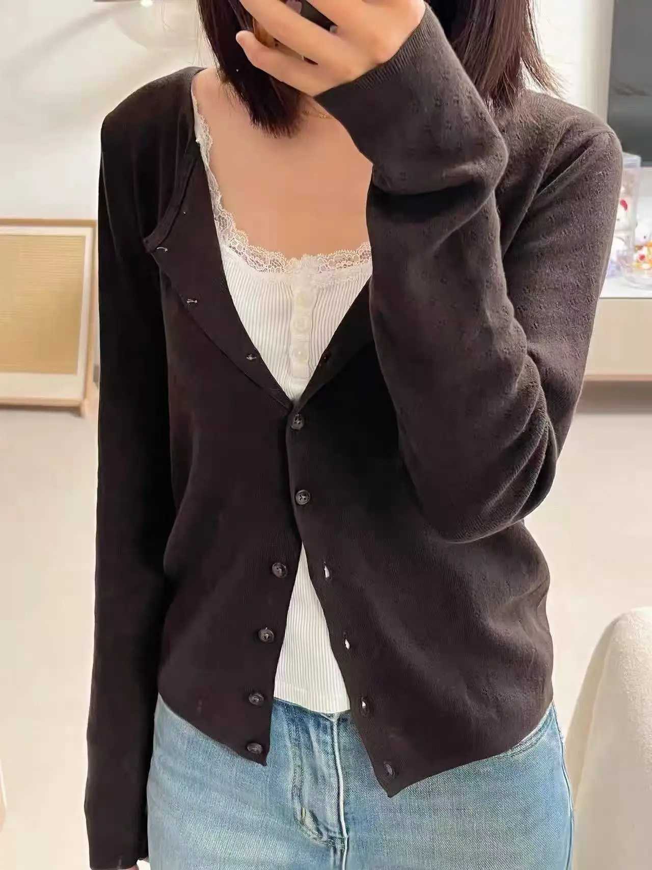 Brown Eyelet Knitted Cardigan Women Autumn New Casual Cotton Long Sleeve Sweater Coat Female Vintage Simple Basic Sweaters TopsT251028