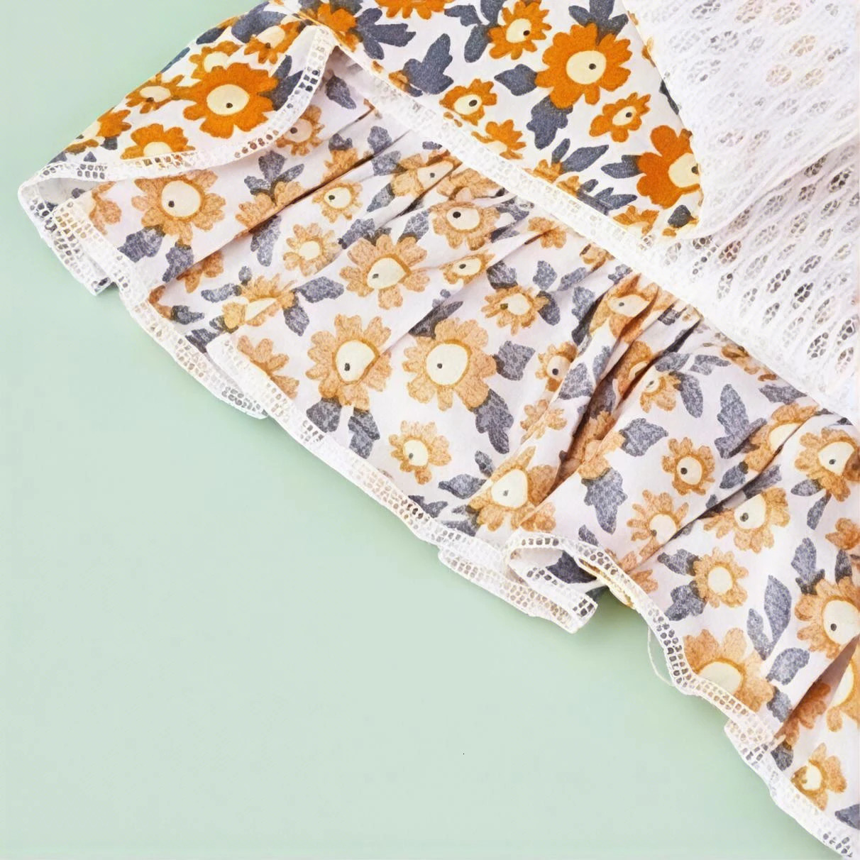 Breathable Skirt Dress for Cat Summer Orange Flower Soft Bowtie Elastic Tshirt For Kittens Pajamas For Cat Supplies 251029