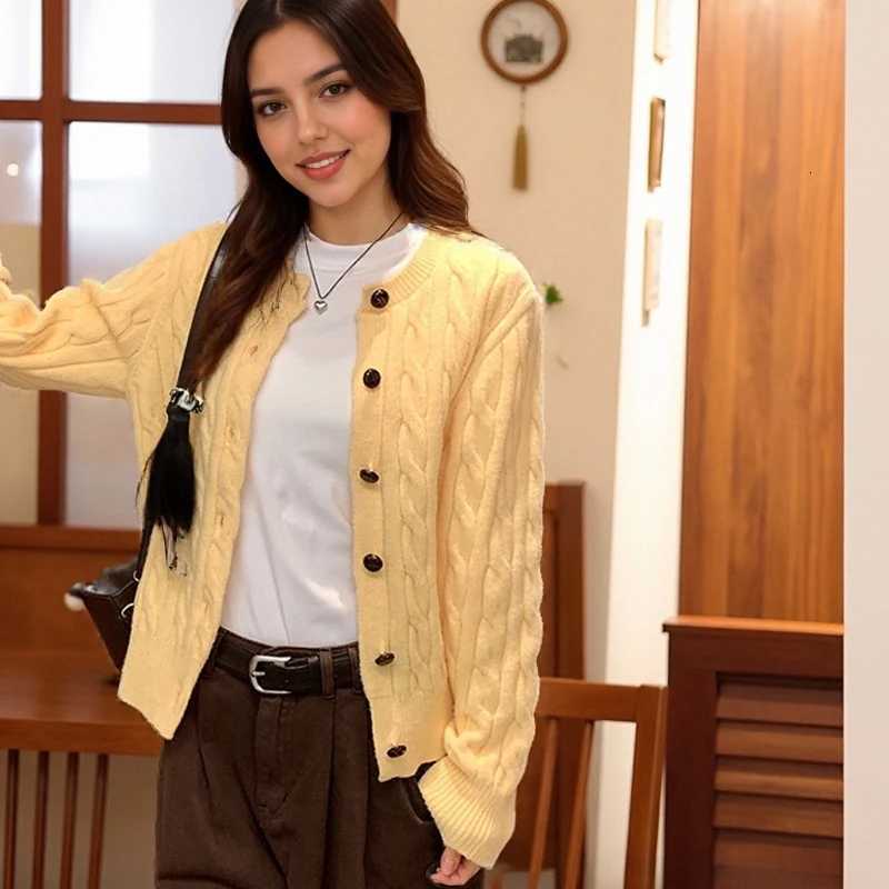 Korean Retro Style Button Knitted Cardigan Womens Autumn New ONeck Long Sleeved Knitted Top Sweet Soft Sweater JacketT251028