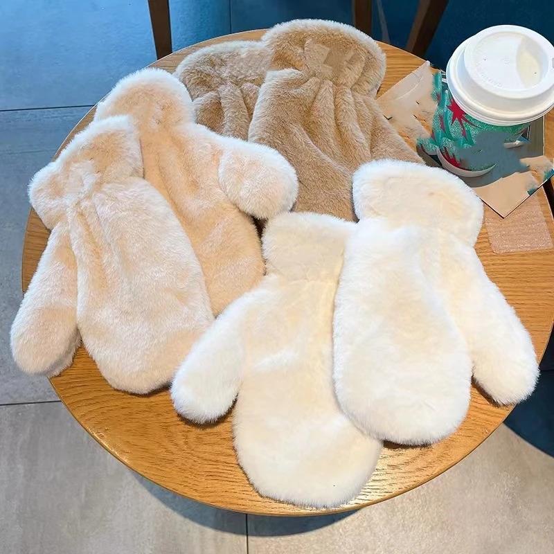 Thicken Plush Soft Winter Fingerless Gloves Women WarmFur Fuzzy Mittens Cold Protection Velvet lining Outdoor Fluffy Gloves 251029