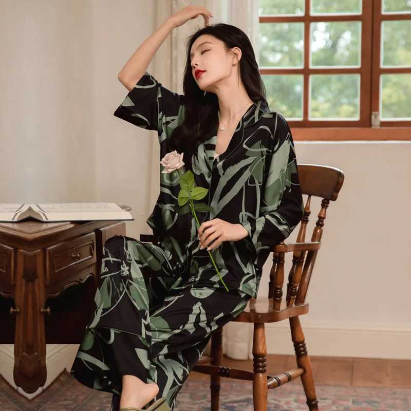 Premium Womens Ice Silk Pajama Set Lightweight Long Sleeve Loungewear Fashionable Silk Design Luxurious Comfort for HomewearT251029