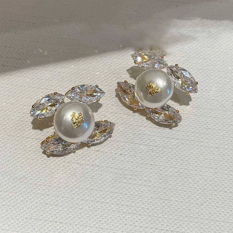Luxury Micro Zircon Setting Crystal Imitation Pearls Stud Earrings For Women Golden Design Young Girls Party Jewelry GiftW251029