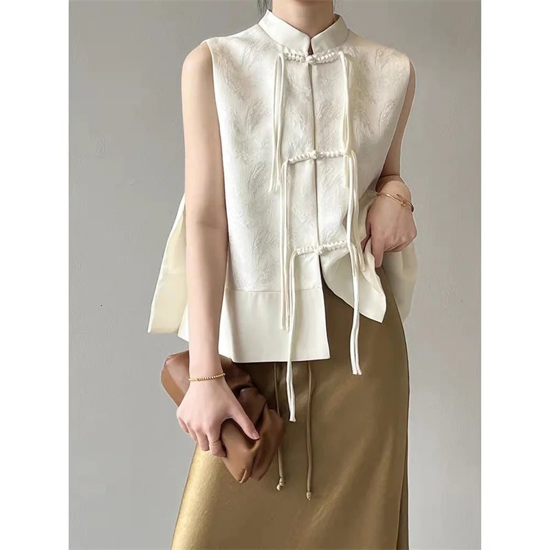 Chinese Plate Button Vest Jacket 2025 Spring Jacquard Stand Collar Sleeveless Waistcoat Retro Women Cheongsam Tops 251029