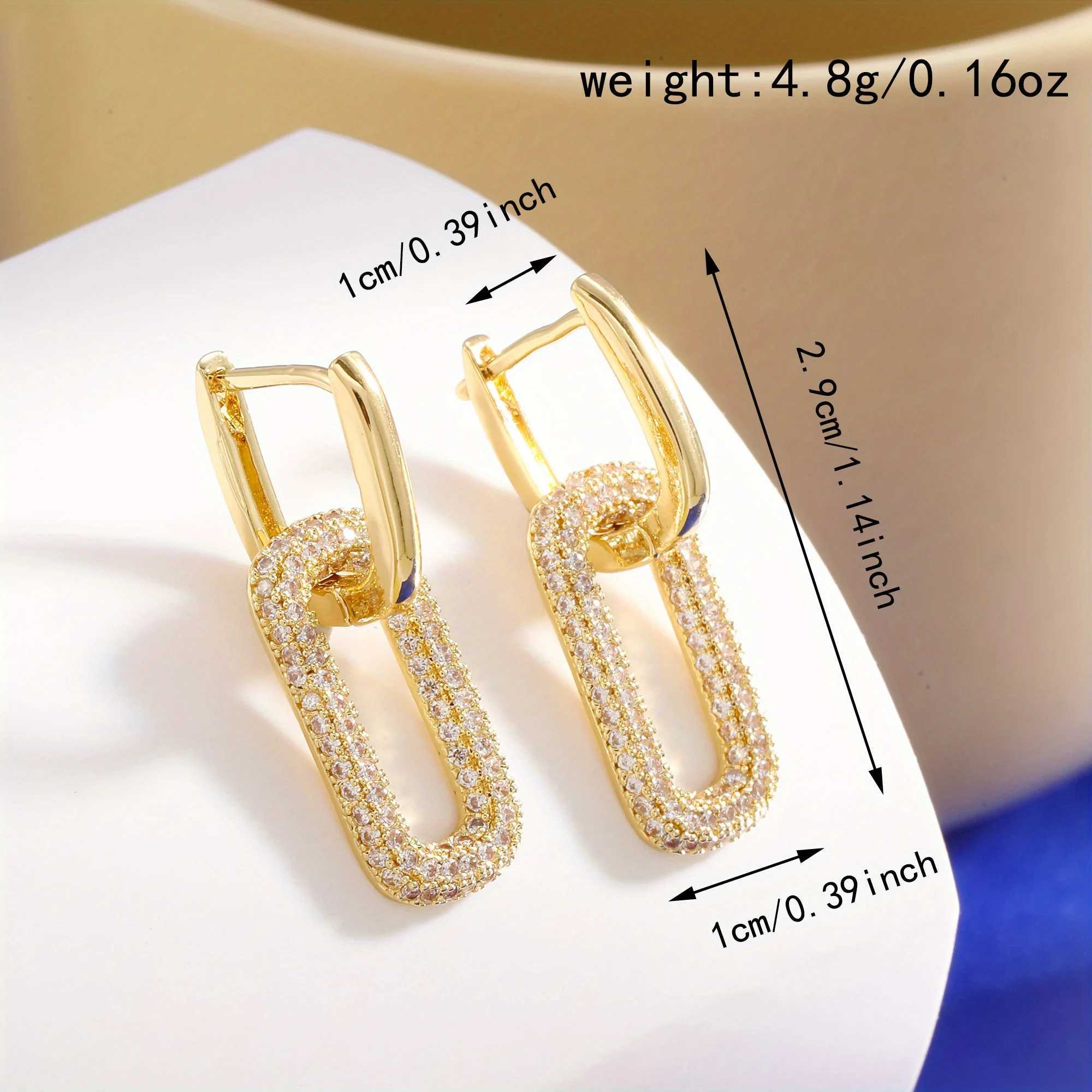 2024 Popular Fashion Light Luxury Oval Double Hoop Earrings Womens Hip Hop Rock Party Gifts Accessories Fine JewelryW251029