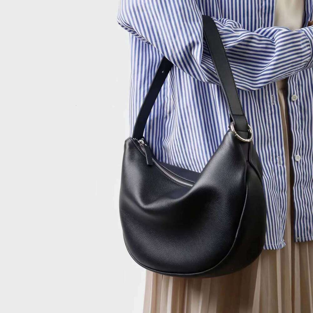 Genuine Leather Underarm New Niche Design Top Layer Cowhide Simple Crossbody Fashionable Ladies Shoulder Bag Suotong1029