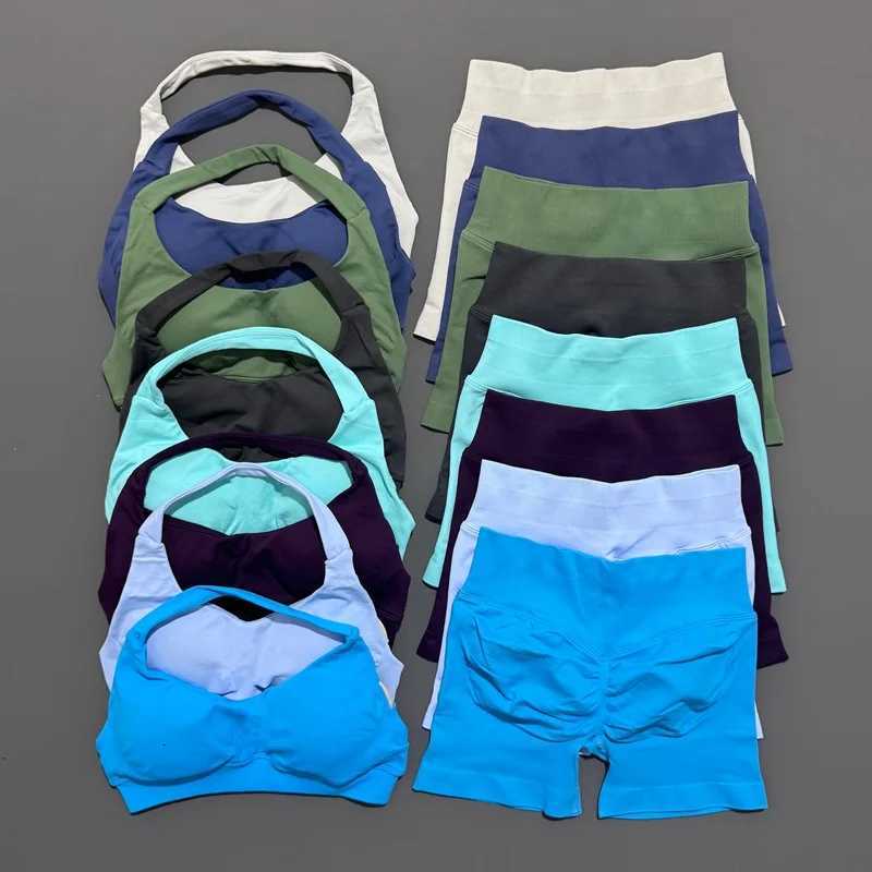 2 Piece Histello Sports Set Women Seamless Halter Bra Neck Strap Padded Yoga Top Scrunch Bum Shorts Workout Suit Sports Gym SetsXJ251029