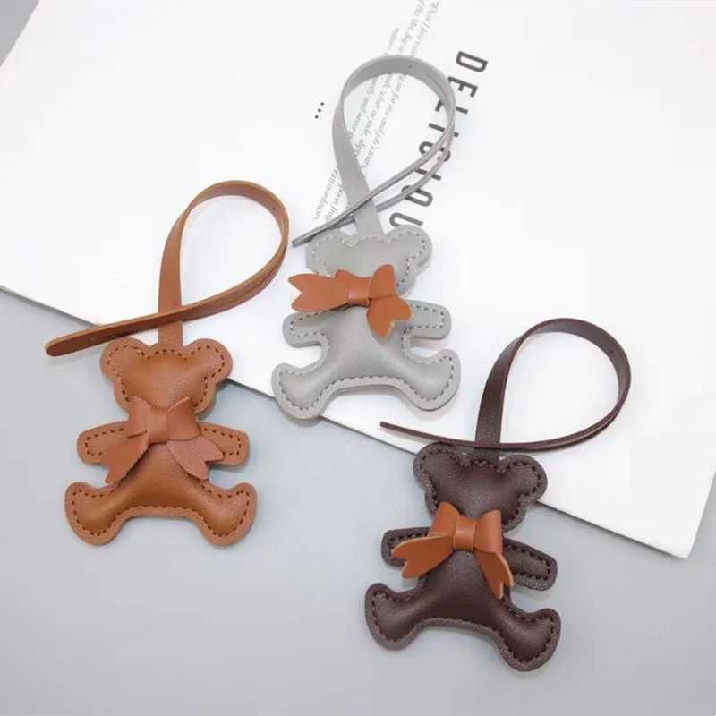 Trendy PU Leather Bowknot Bear Keychain Car Keyring PU Leather Hanger Cartoon Fashion Bag Pendant Car AccessoryW251029