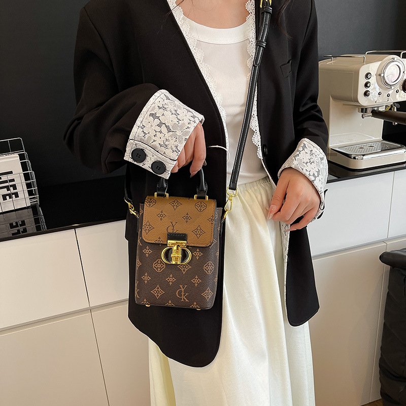 The New Fashion Box Bag Handbag Mobile Phone Bag Senior Sense Color Contrast Bag Ladies Popular All Kinds Of Cross-Body Bag 2025s hot