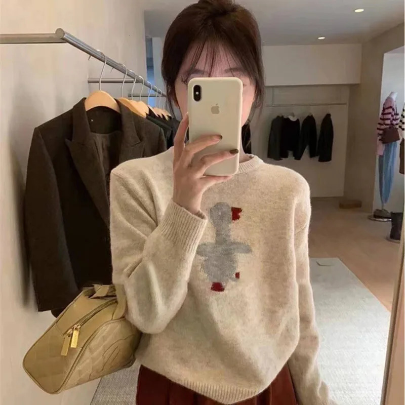 Womens wool sweater highend Oneck embroidered pullover sweater autumn and winter loose fashion shirt casual warm knit top 251029