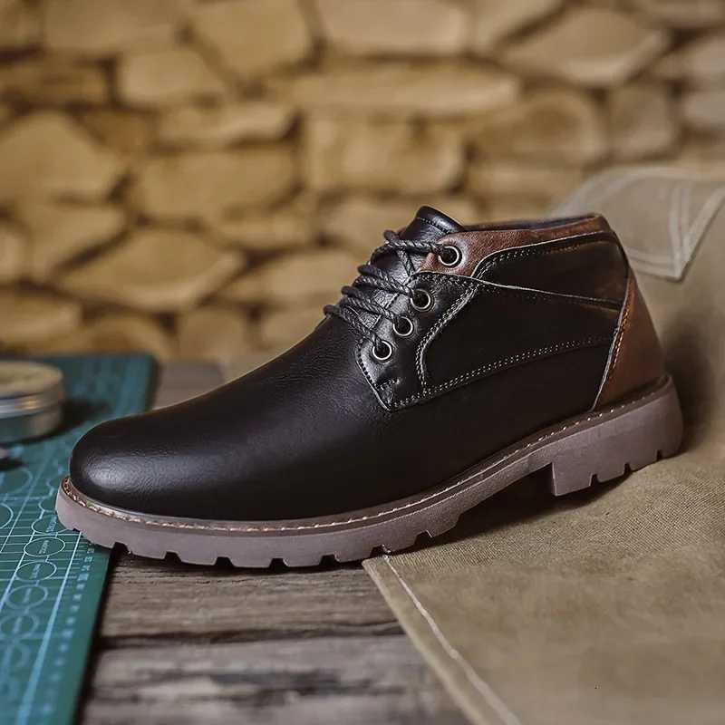 Retro Leather Men Shoes 4 Holes Lace Up Ankle Boots Fashion Design Outdoor Handmade Casual Shoes for Men British Leather Boots Z251029