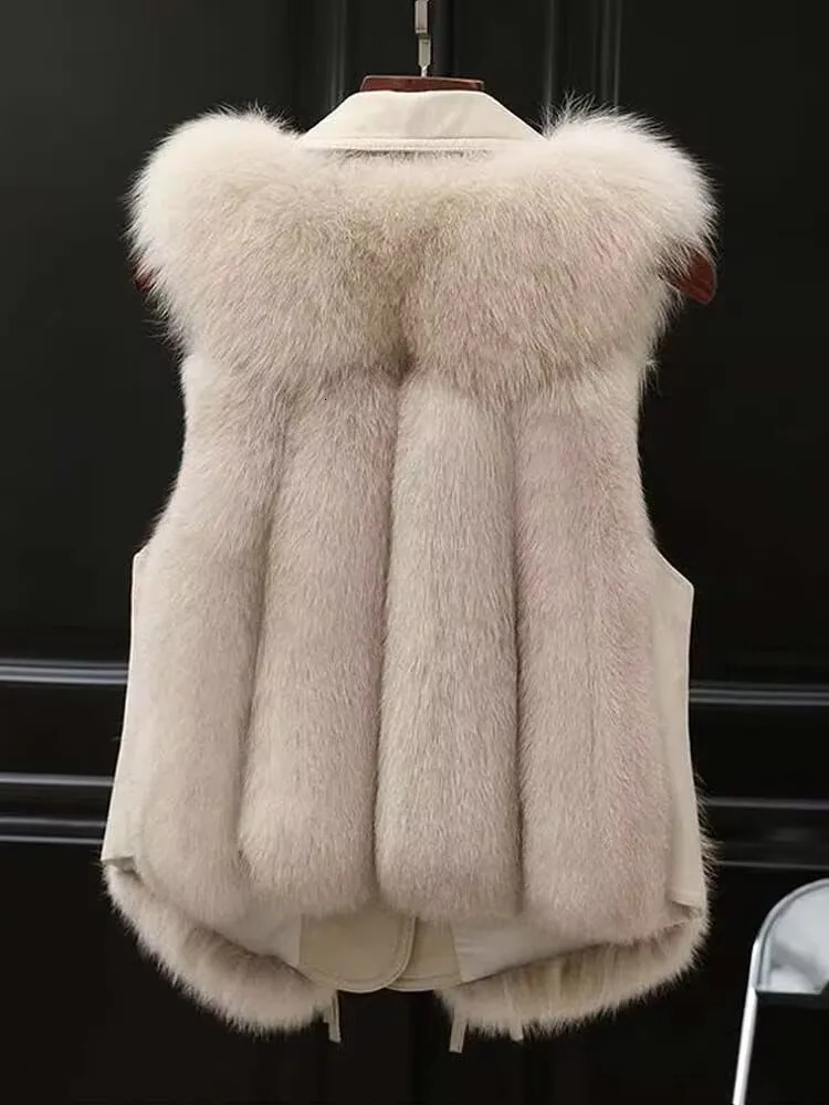 Faux Fur Plush Vests Women Loose Sleeveless Waistcoats Female Autumn Winter Fashion Outwears Lady PU Leather Fur Vest 251029