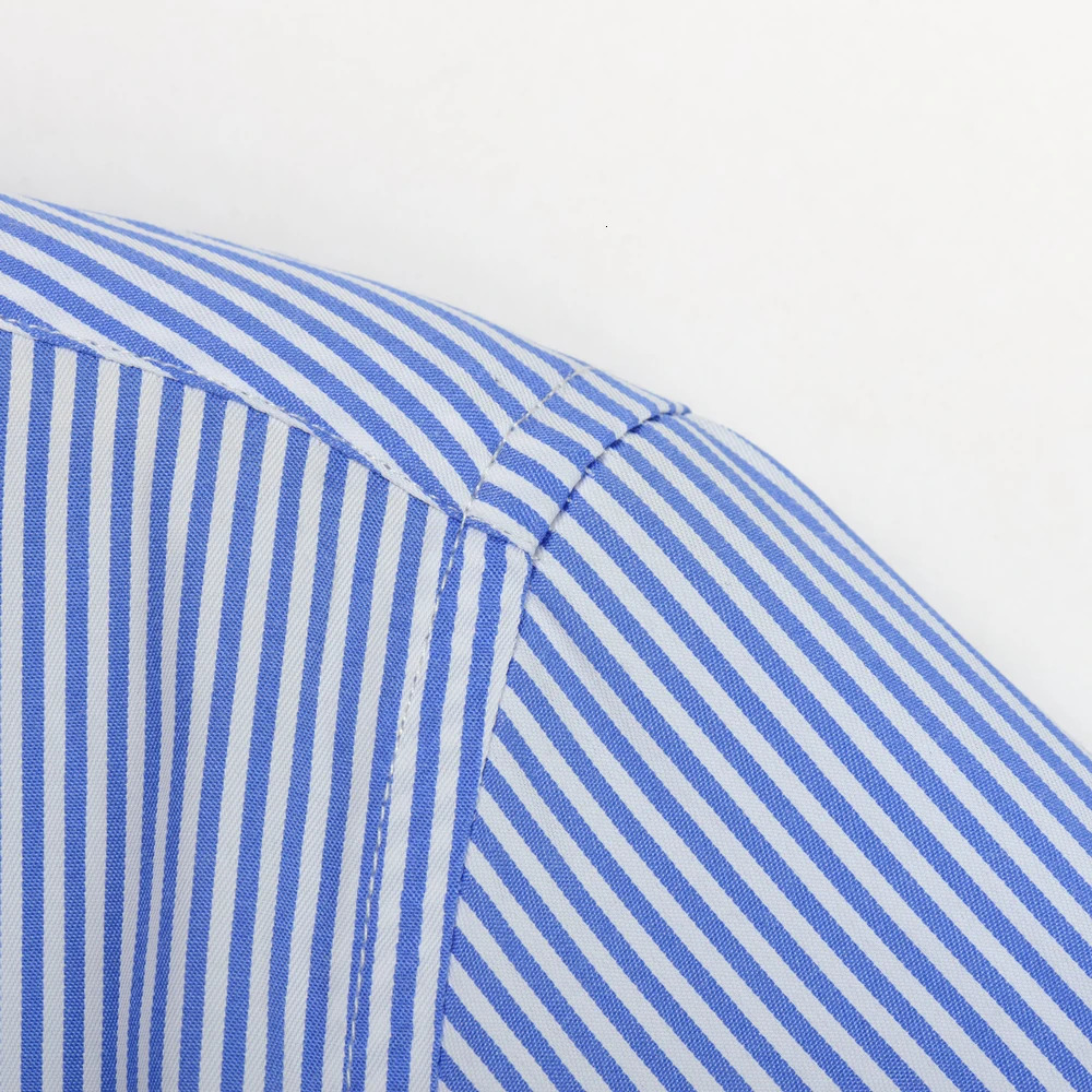 Mens Long Sleeve Striped Dress Shirts Regular Fit Comfy Cotton Blend Business Office Casual Buttonup with Front Pocket 251029