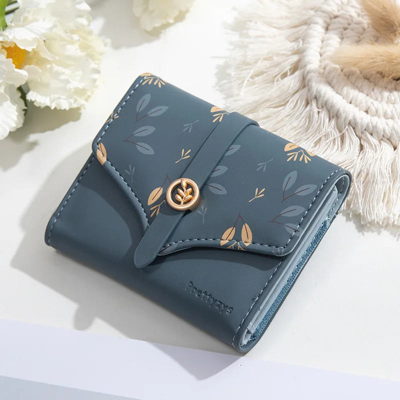 Womens Flower Print Wallet TriFold Clutch Purse with Coin Pocket Card Slots Simple Printed Clasp Closure 251029