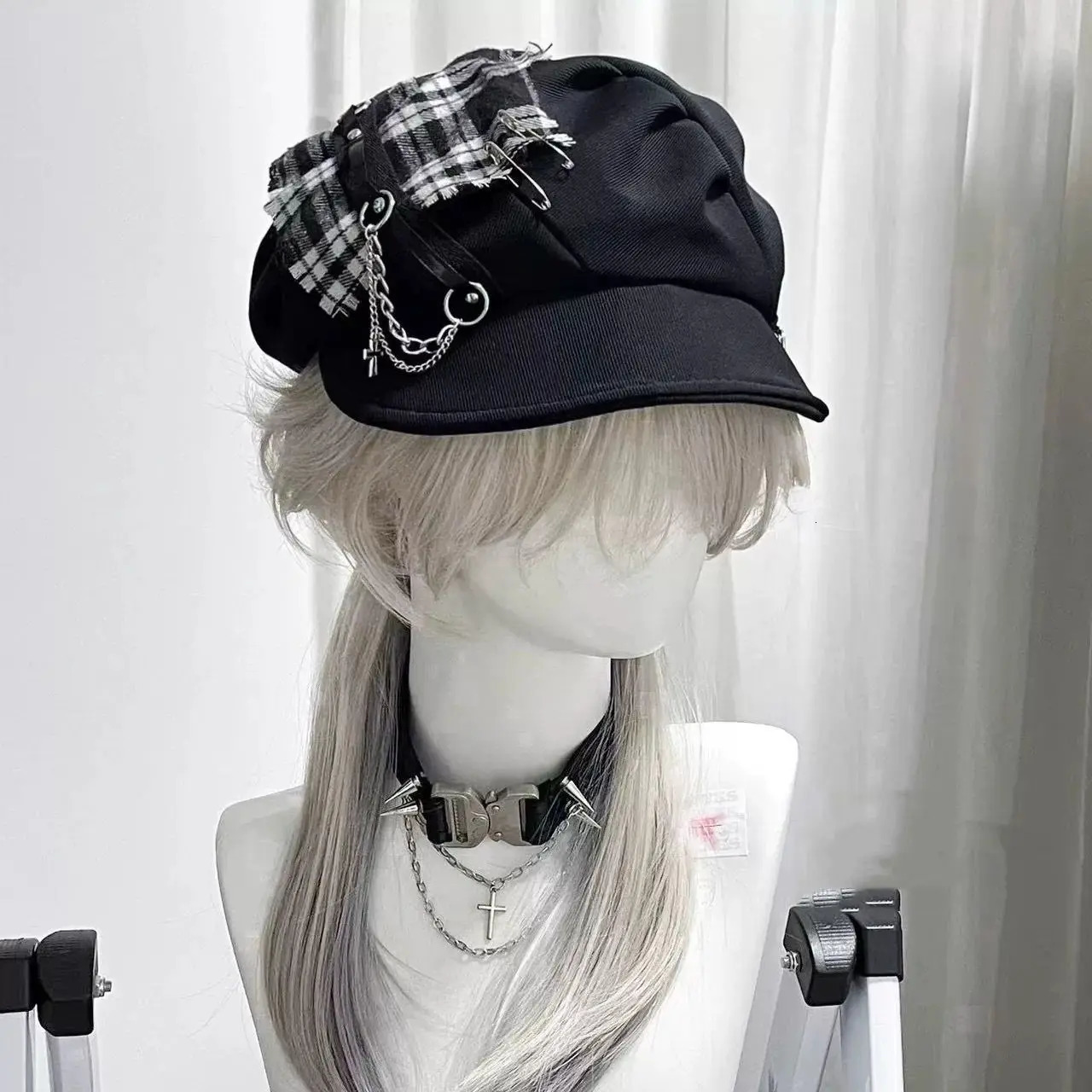 Womens Hat Sweet Cool Style Y2K Subculture Punk Millennial Spice Cross Neutral Dark Checkered Beret Hat Cute Hat Gothic Lollita 251029