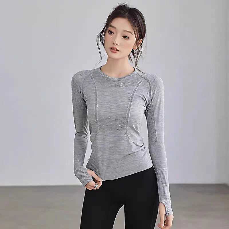 Yoga Clothes for Women Sports Tops Round Neck Seamless Slim Running Shirt Fitness Workout Long Sleeves Gym T shirt WinterXJ251029