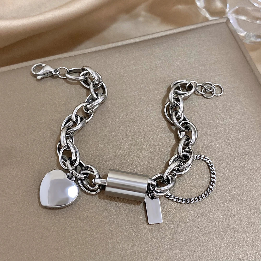 Punk Chunky Gold Color Thick Chain Stainless Steel Bracelets for Women Fashion Heart Love Pendant Wrist Jewelry Gift 251028
