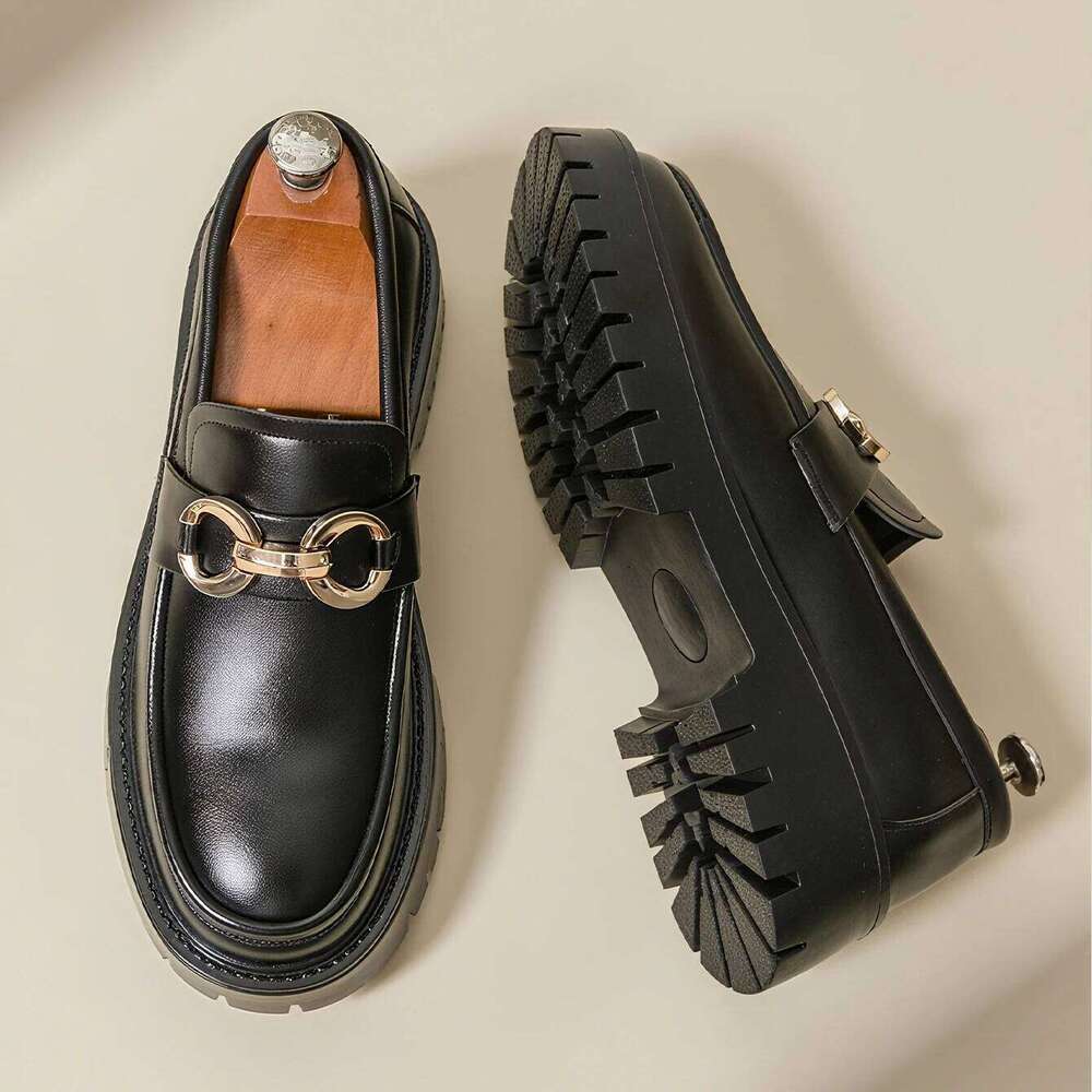 Fashion Classic Thick Sole Men's Penny Loafers Slip-On Business Dress for Gentleman Metal Buckle Formal Black Glossy Shoes