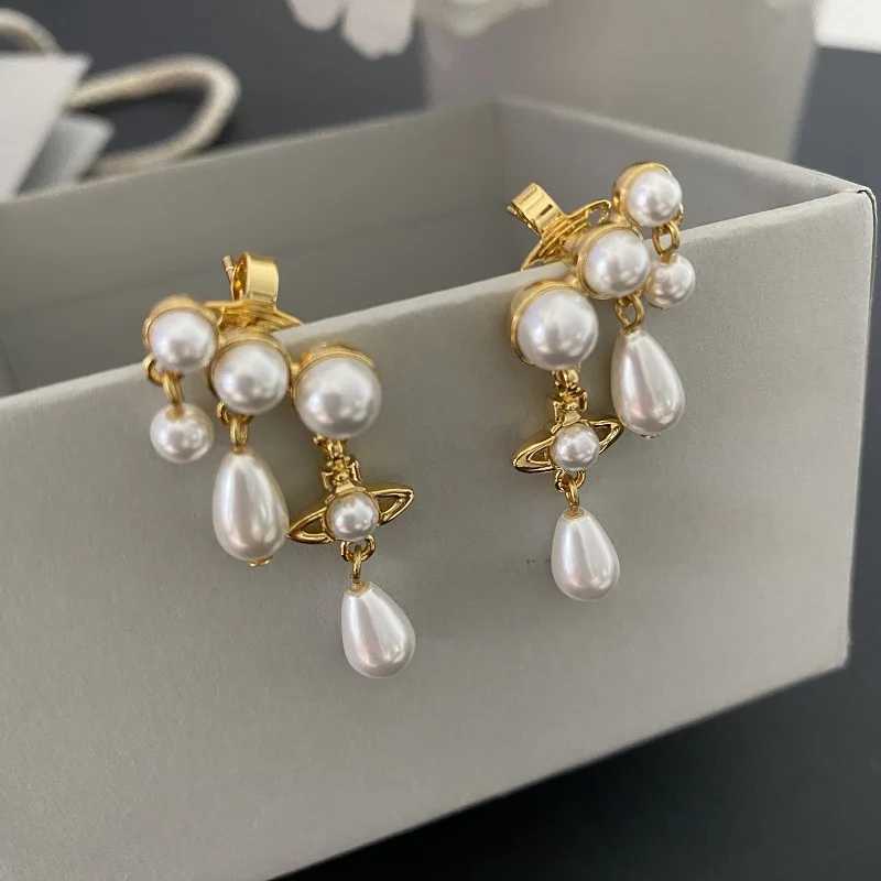 Elegant Earrings for Woman Fashion Jewelry Imitation pearls Stud Earrings Creative Versatile Ear Studs aretes GiftW251029