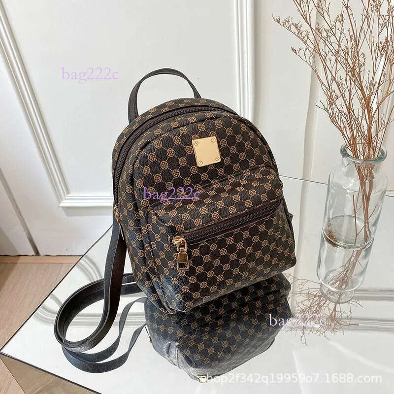New Outdoor Designer Girls' Bag Fashion Multi Functional Korean Women's Backpack