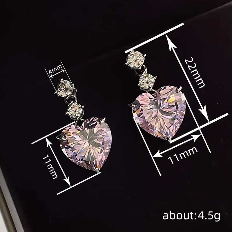 2025 New Peach Heart Earrings Inlaid with Zircon Sweet Jewelry Fashionable and Elegant Daily Matching StyleW251029