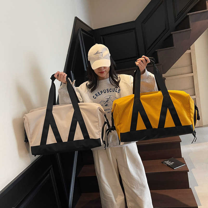 Trendy Short Trip Shoulder Travel Bag Fashion Trend Large Capacity Handbag Casual Yoga Sports Fitness Bag