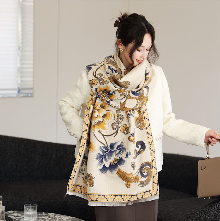 Vintage Floral Design Charm Scarf Imitation Cashmere Shawl Autumn And Winter Warm Scarf Artistic And Versatile Scarf Accessory Boutique Gift