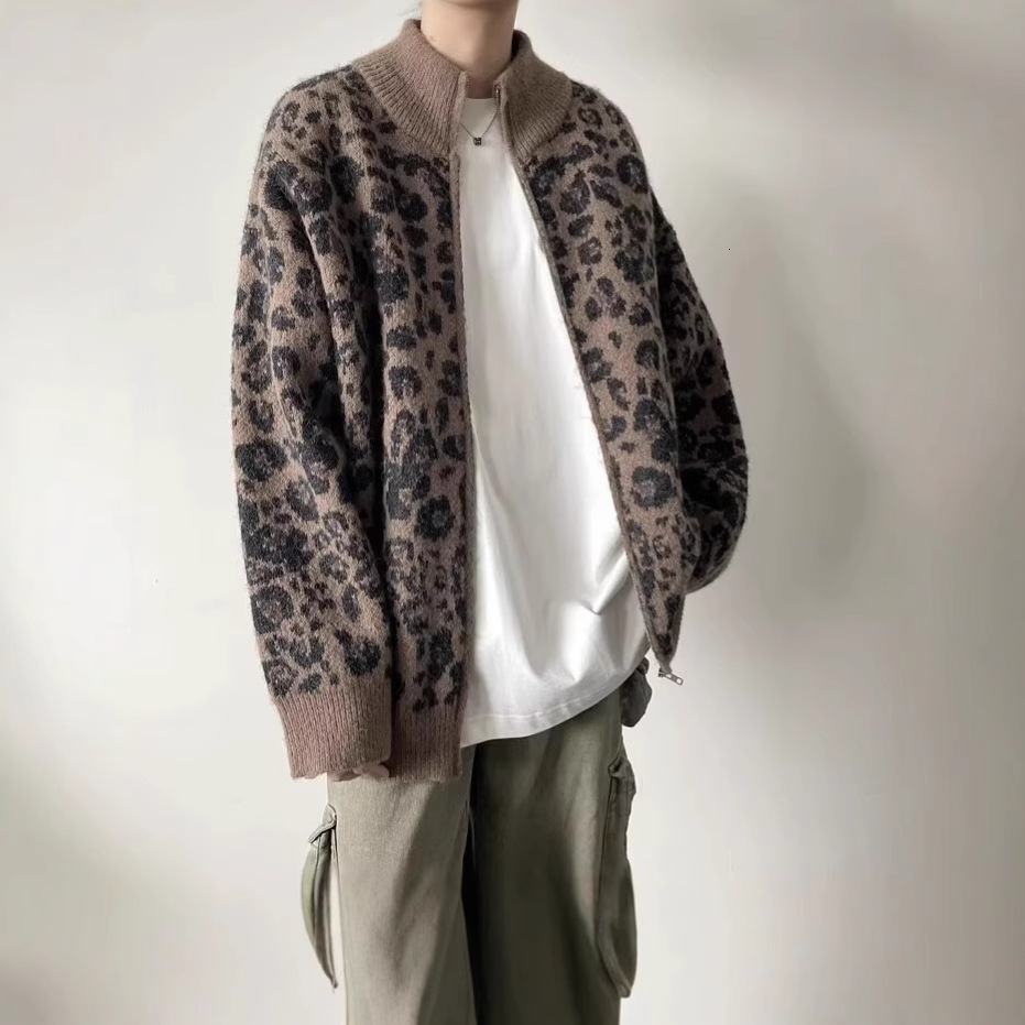 American Style Leopard Print Cardigan Sweater For Men Autumn Designer Jacket And Winter Lazy Style Design Sense Cool And Loose Stand Collar Knitted Ja