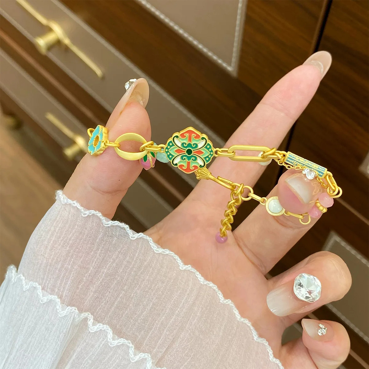 Fashion ChainLink Bracelets Women Peach Flower Enamel Charms Girl Bracelet Gold Color Adjust Wristband Jewelry 251024