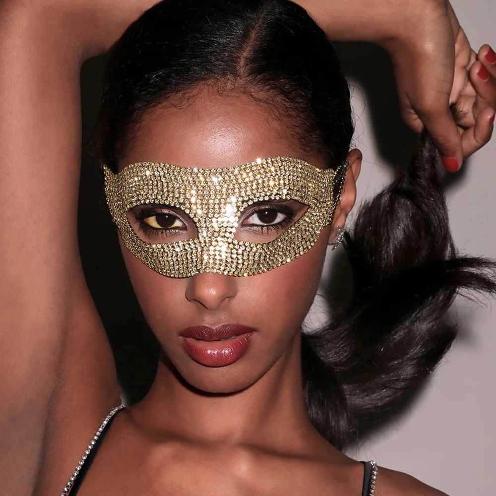 Halloween Full Rhinestone Eye Mask Cosplay Dance Face Accessories Nightclub Jewelry Crystal Sexy Veil Mask Chain Party for WomenW251029
