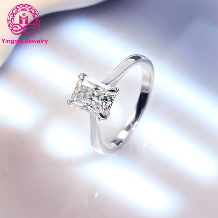 Stock Available 925 Sterling Silver with White Gold Plated GRA Certificated White D VVS 2ct Radiant Cut Moissanite Ring