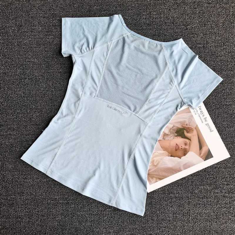 Womens Outdoor Sports Shirt Yoga Wear Fitness TShirt Running Workout Top Female Sportswear Exercise ClothingXJ251029