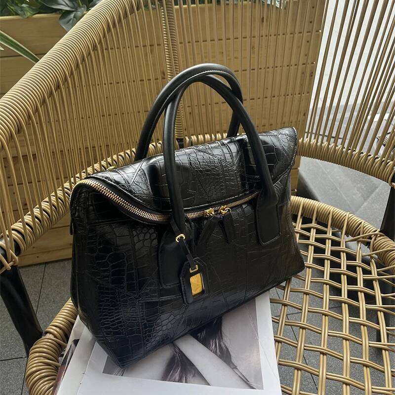 Crocodile Print Premium Handbag Design One Shoulder Crossbody Pillow Soft Leather Small Bag Black White Striped Briefcase