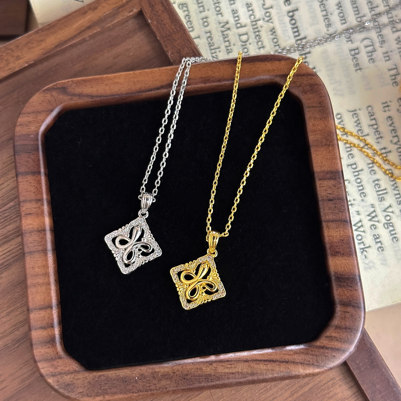TaiYang New Designer Necklace Jewelry Medieval Gold Plated Openwork Serpent Necklace Designer Jewelry Women Diamonds Chain High Qualityfor Women