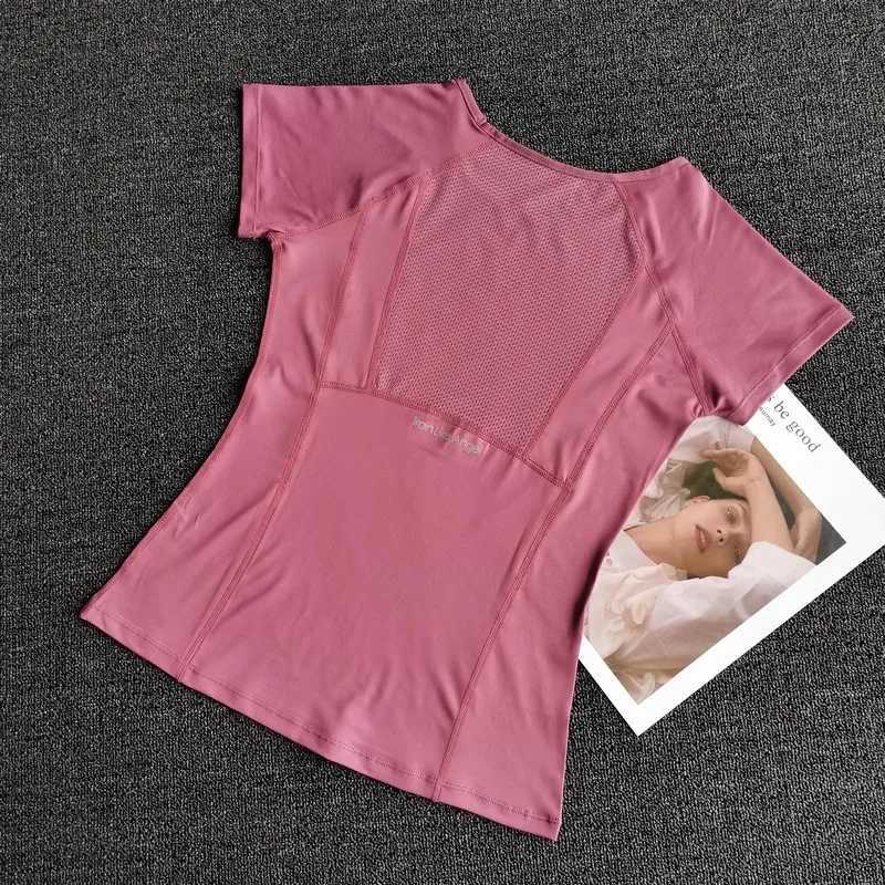 Womens Outdoor Sports Shirt Yoga Wear Fitness TShirt Running Workout Top Female Sportswear Exercise ClothingXJ251029