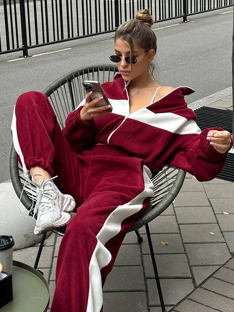 New Fashion European and American Designer Style Casual Sports Set Zipper Open Collar Woolen Sweater Pants Women's Two Piece Set