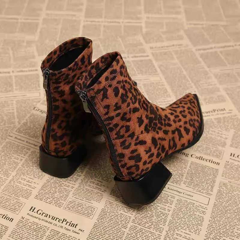 Autumn Leopard SuedeWomen Ankle Boots Thick Heels Pointed Toe Shoes Modern Short Botas Para Mujer Z251029