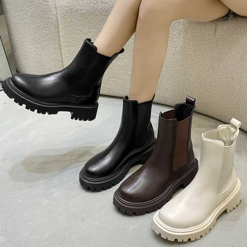 2024 New Thicksoled Women Winter Comfortable Shoes Women Elegant Autumn Fashion Thicksoled Short Boots Outdoor Shoes for Women Z251029