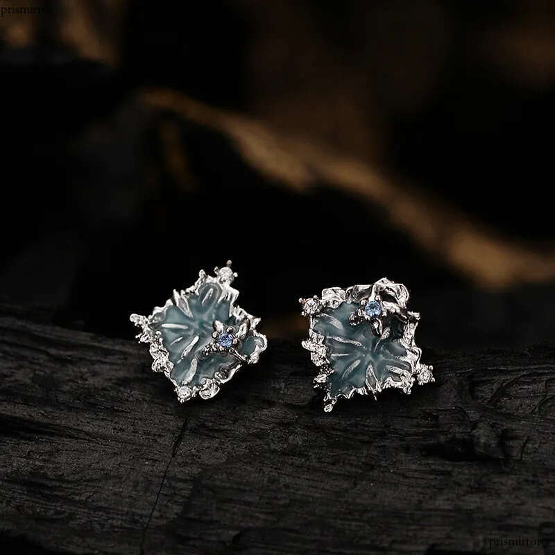 Korean Version of Cold Wind Women Texture Drip Glue Advanced S Sterling Sier Niche Design Sense Earrings Cross-border Explosive