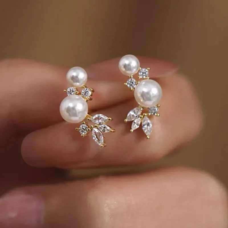 CAOSHI Elegant Imitation Pearl Womens Stud Earrings Sparkling Geometric Cubic Zirconia Wedding Temperament Jewelry AccessoriesW251029