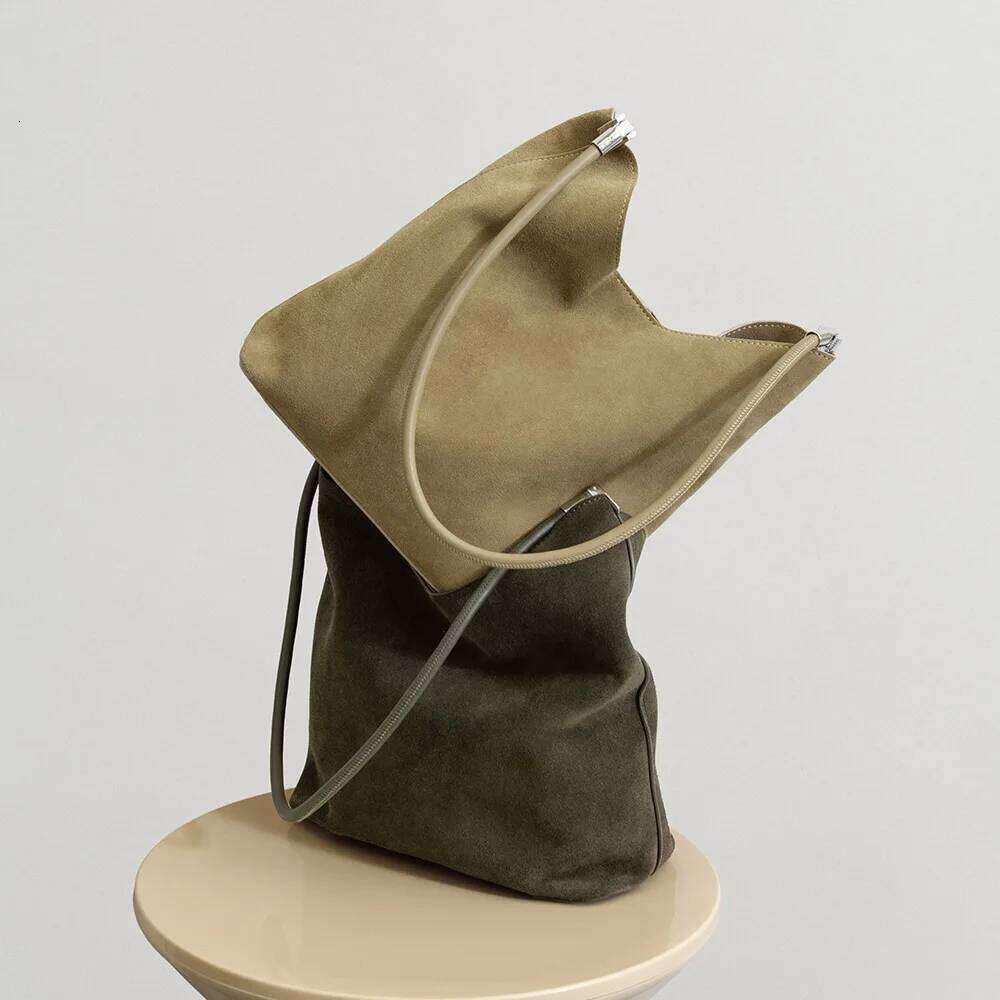 Suede Women's Armpit New Niche Design Vintage Frosted Cowhide Large Capacity Fashionable Hand-Laundry Shoulder Bag Suotong1029