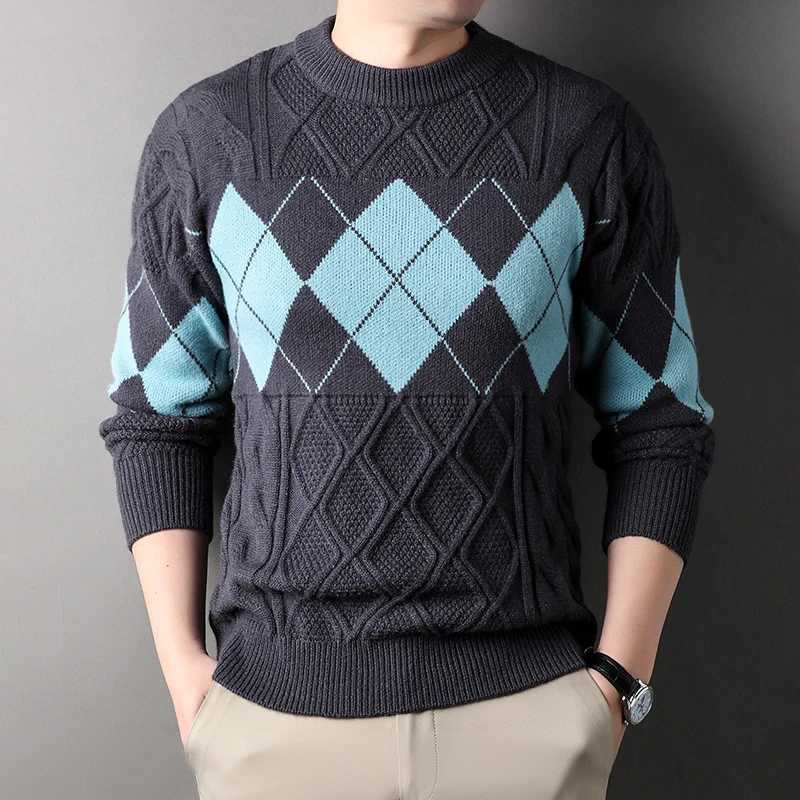 Personality checkered jacquard knitted mens sweater luxurious brand comfort warm new fashion color blocked round neck pullover J251029