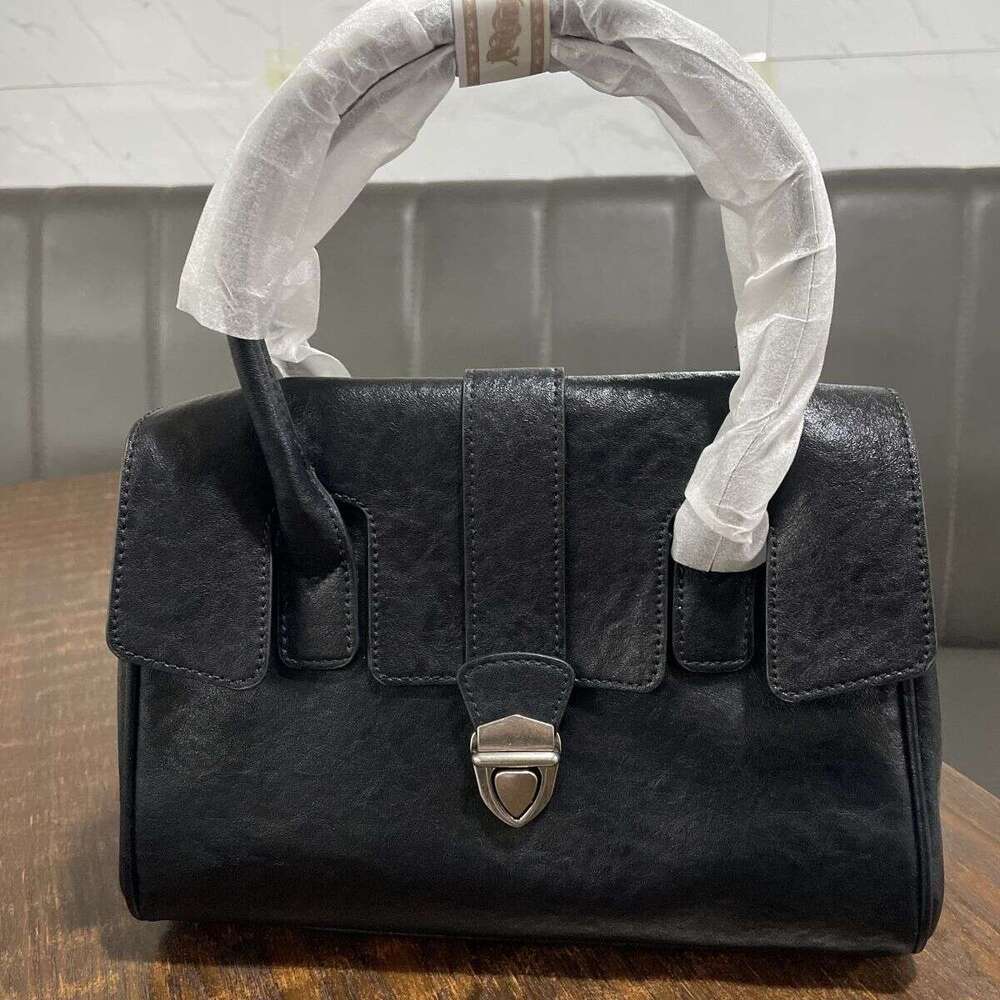 Designer Bag Tote Shoulder Bag Fashion Handheld Briefcase New Commuter Stylish Women S Casual Single Crossbody B