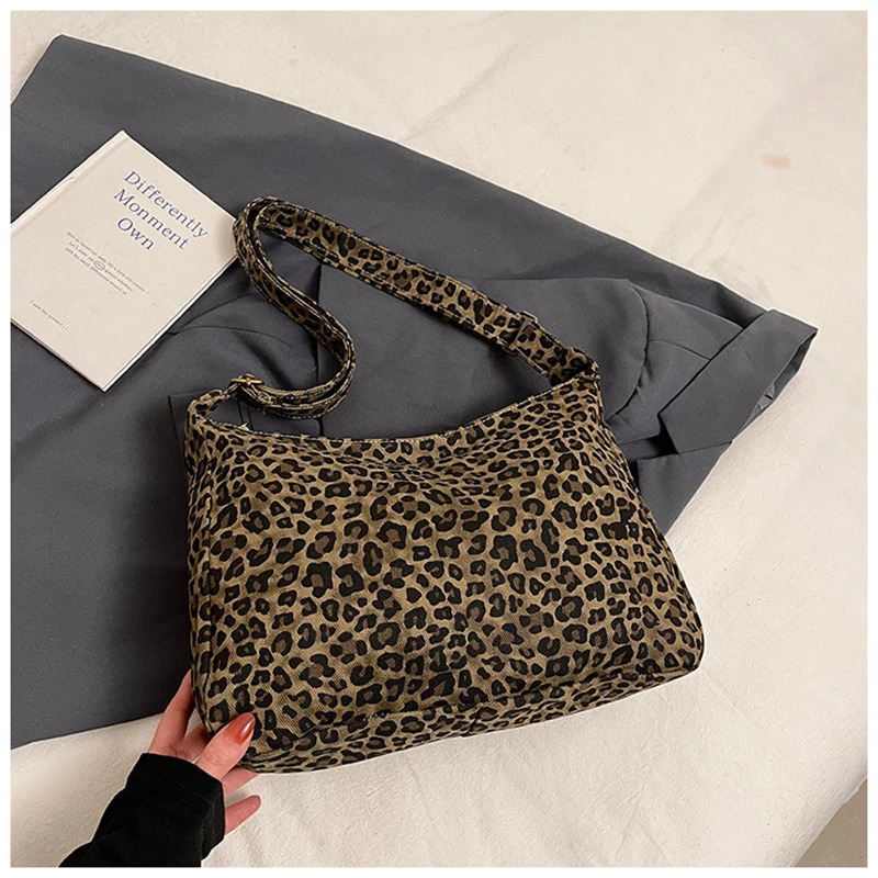 Trendy Casual Soft Textile Womens Shoulder Bag Large Capacity Leopard Print Female Retro Crossbody Bag For Commute Outings 251029