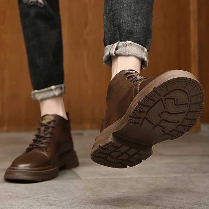 Mens Business Breathable Leather Shoes Mens Casual Leather Shoes Designer Trendy Allmatch Platform Shoes Zapatos De Hombre Z251029
